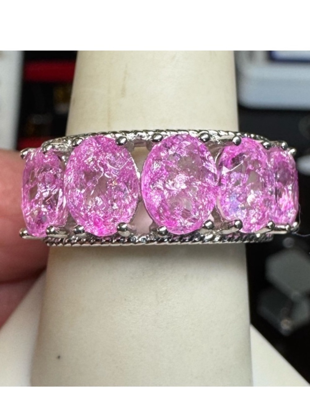 TGGC Natural Pink Crackle Quartz 5-Stone Band Ring 925 Sterling Silver